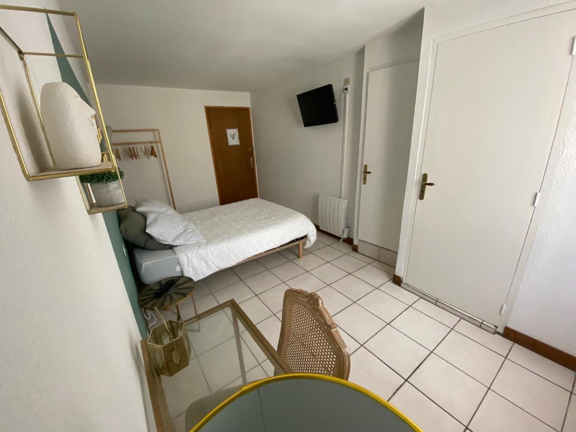 Os-Thel, Chambres A Louer Tautavel 외부 사진